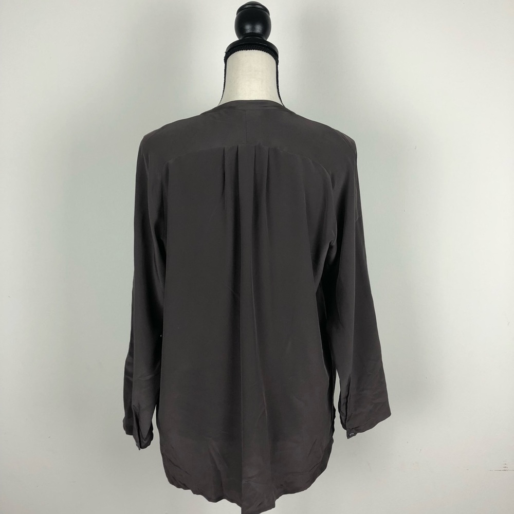 Vince 100% Silk Top - Picture 3 of 5